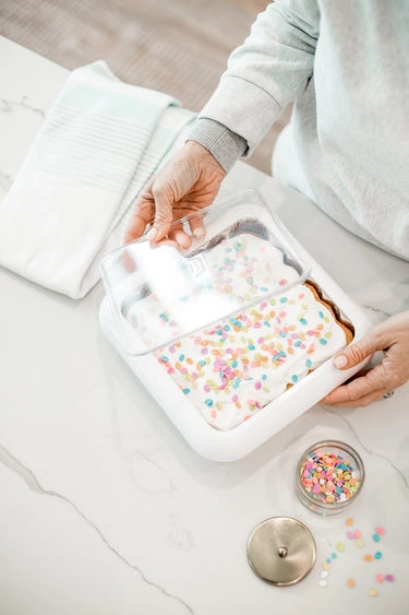 Fancy Panz-8x8 White, W/Lid & Spoon