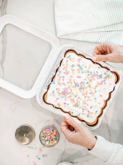 Fancy Panz-8x8 White, W/Lid & Spoon