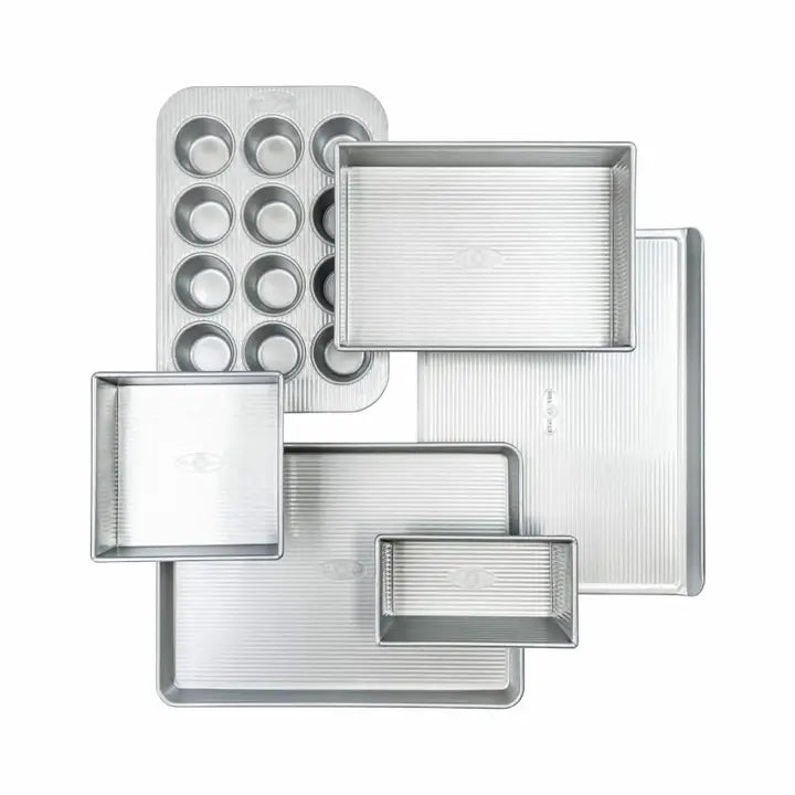 Six Piece Bakeware Set