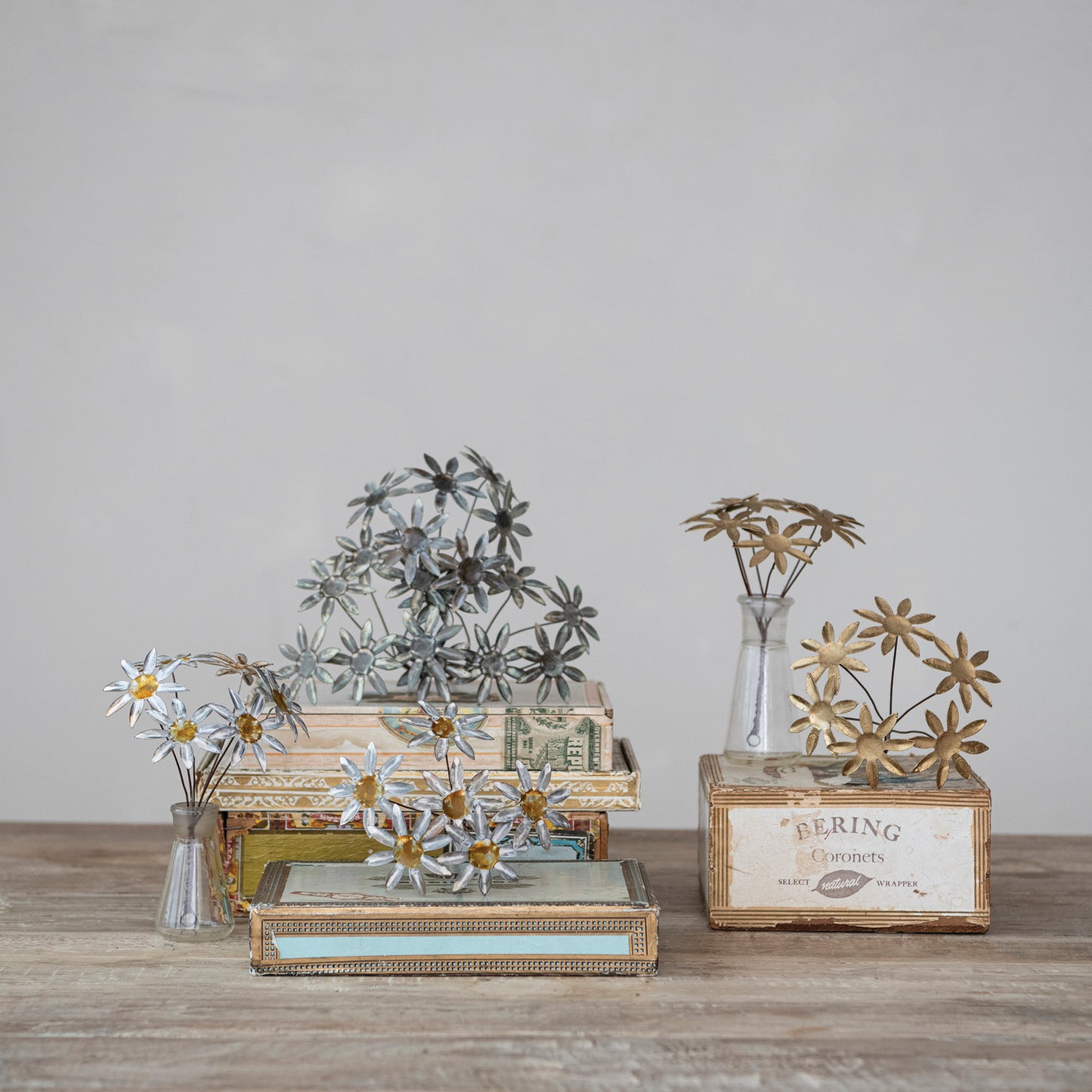 Metal Vintage Reproduction Toleware Flower Bunch Ornament